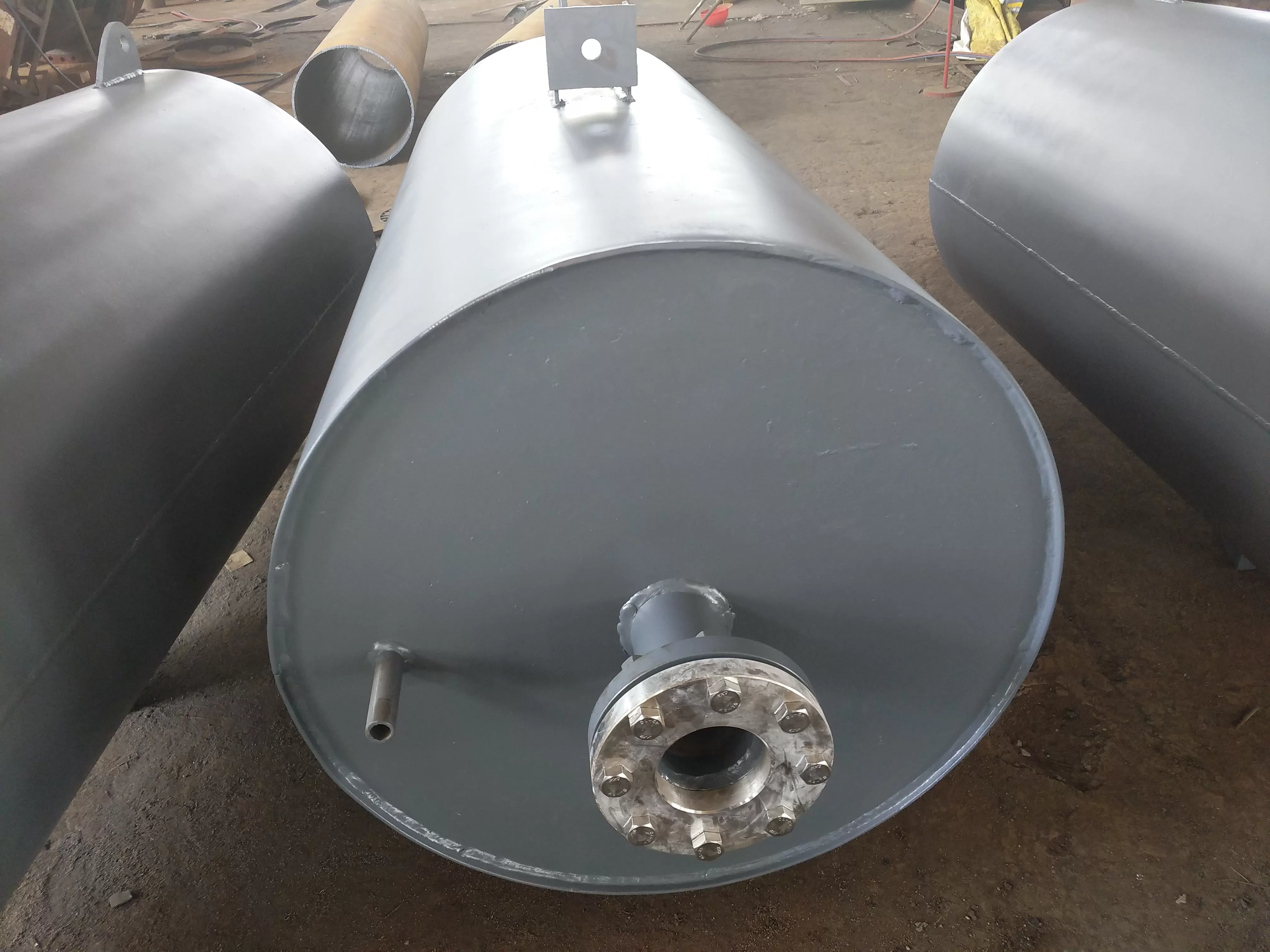 Axial flow fan silencer